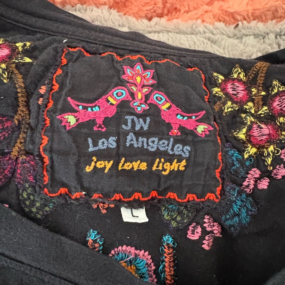 Black Short-Sleeve Tee with Multicolor Floral Embroidery - Picture 2 of 3
